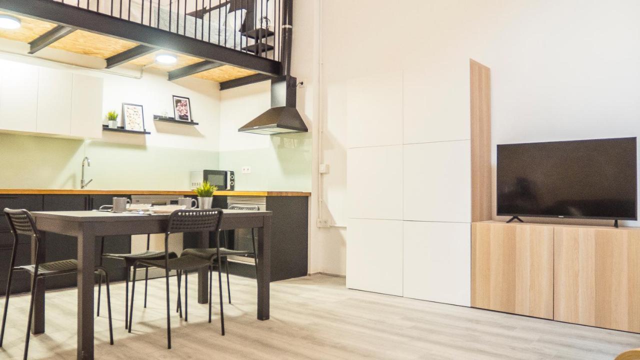 Amplio Apartamento Con Bicicletas Lägenhet Valencia Exteriör bild