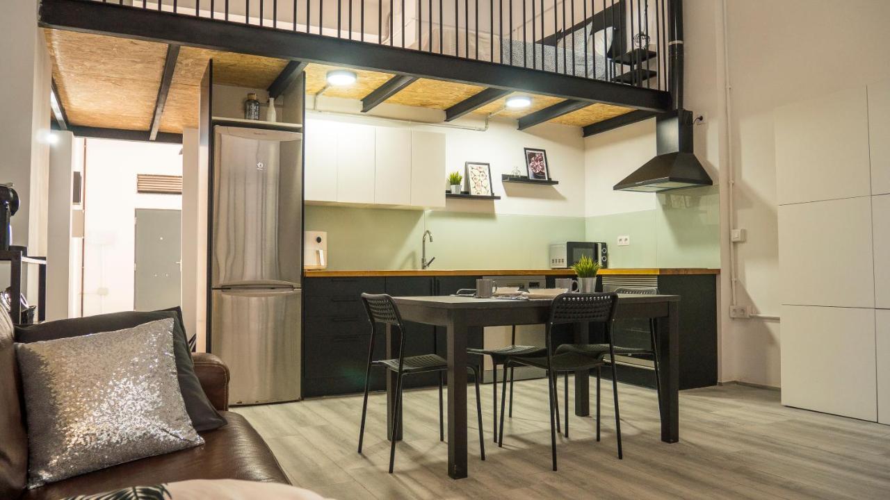 Amplio Apartamento Con Bicicletas Lägenhet Valencia Exteriör bild