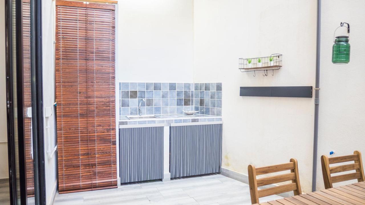 Amplio Apartamento Con Bicicletas Lägenhet Valencia Exteriör bild